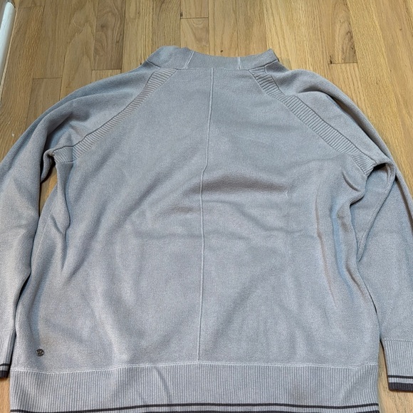 Lululemon Gray/Purple Sweater Hoodie - Picture 4 of 4